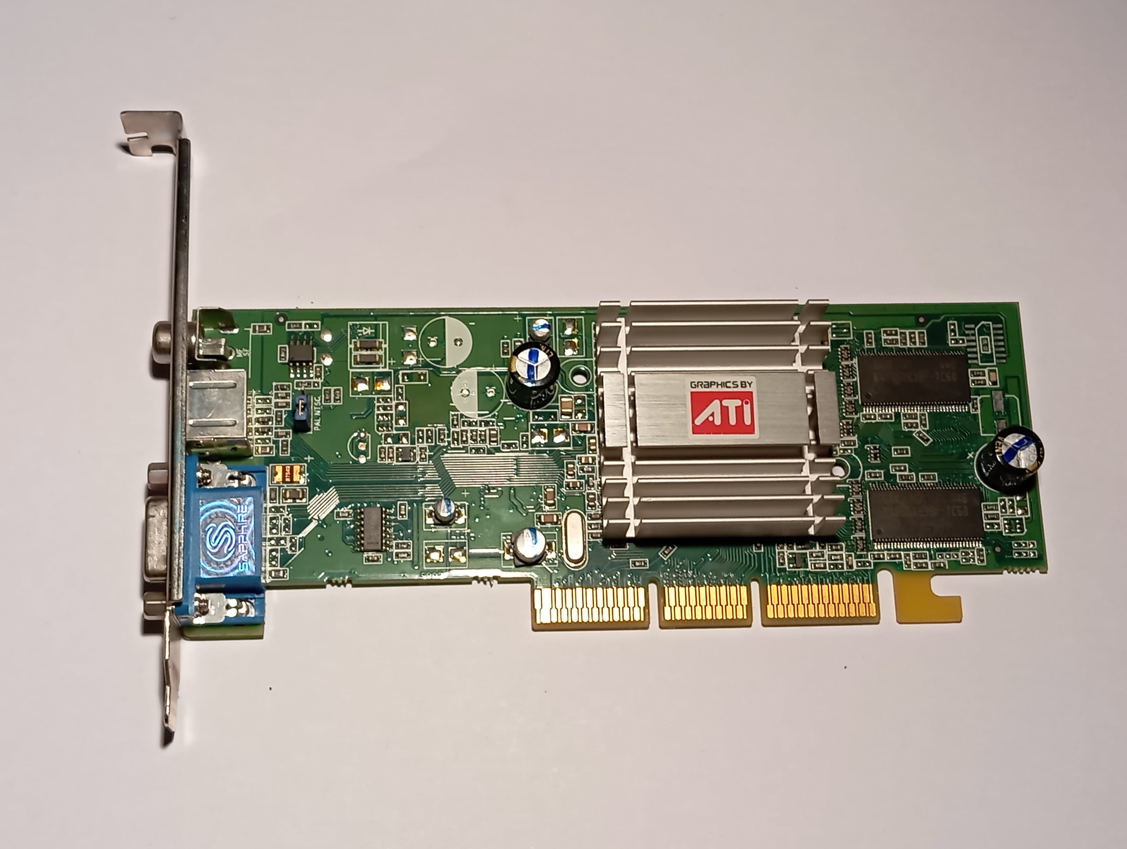 Erweiterungskarte (AGP) (GPU) ATI Radeon 9200 128MB